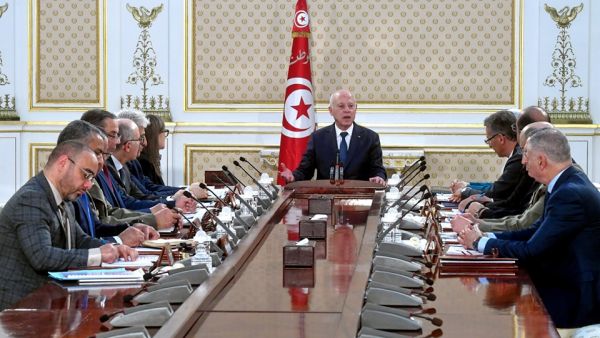 سعيّد: تدفق المهاجرين مؤامرة لتغيير التركيبة السكانية لتونس
