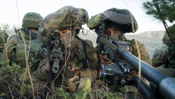 صدمة في إسرائيل بعد مقتل ضابطي كوماندوز برصاص جندي مرتبك