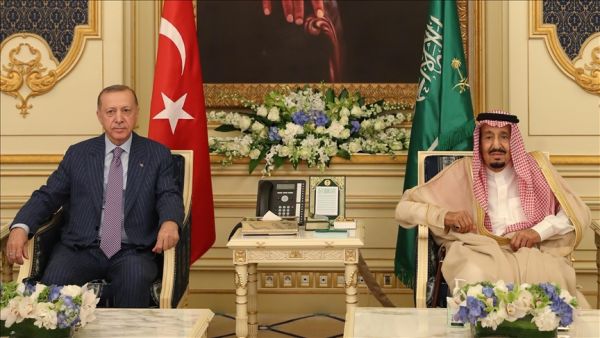 أردوغان يلتقي الملك سلمان خلال اول زيارة رسمية له الى السعودية منذ 5 سنوات