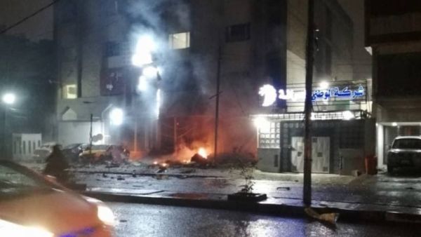 انفجاران يهزان العاصمة العراقية بغداد