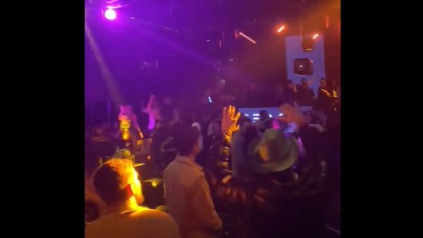 رصاص راس السنة بلبنان يصيب 3 اشخاص وطائرتين