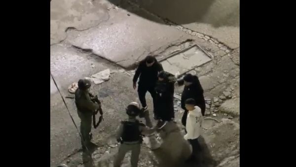 مقتل جندي اسرائيلي واستشهاد فتى فلسطيني خلال عملية طعن شمالي القدس