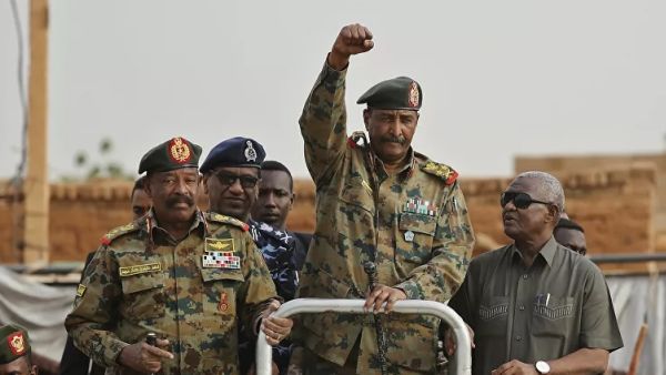الفريق عبد الفتاح البرهان