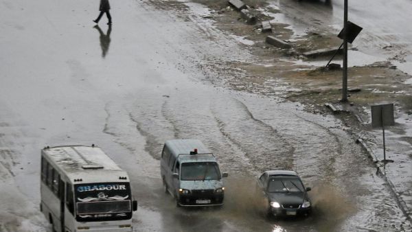 "عاصفة التنين" تخلف 20 قتيلا في مصر