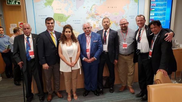 معارضون إيرانيون في المنفى يزورون إسرائيل