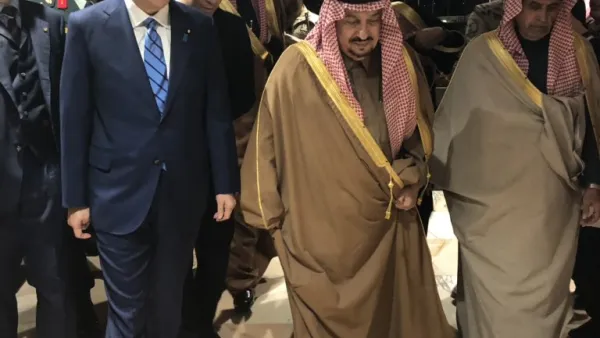 رئيس الوزراء الياباني يصل السعودية في مستهل جولة خليجية