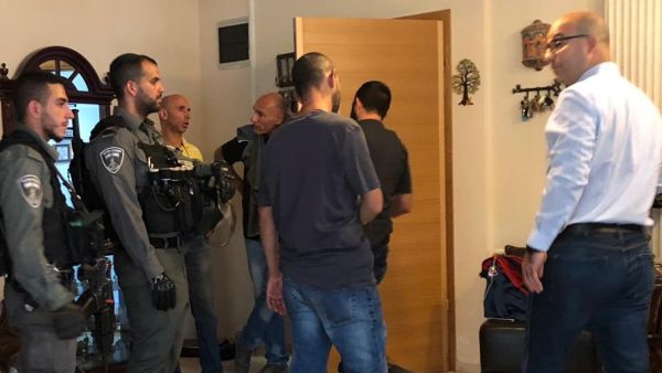 قوات الاحتلال الإسرائيلية تعتقل وزير القدس الفلسطيني