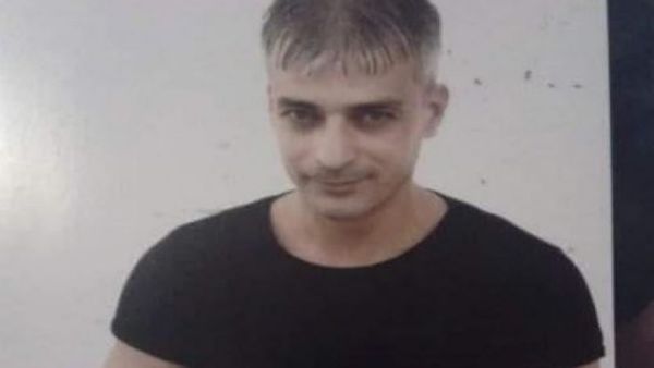 الأسير كمال أبو وعر