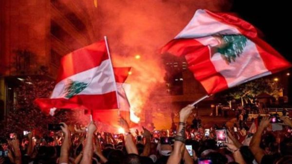 تواصل التظاهرات المناهضة للسلطة بلبنان