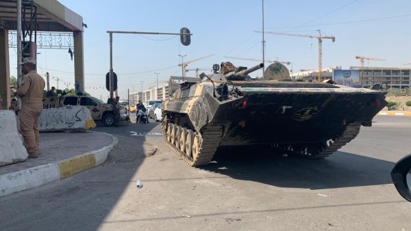 دبابات في شوراع بغداد