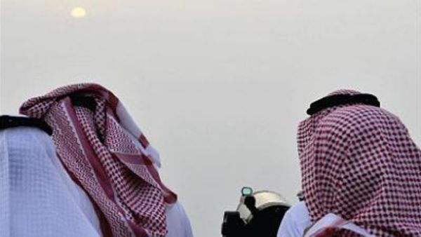 تعذر رؤية هلال شهر رمضان بسبب الأحوال الجوية.
