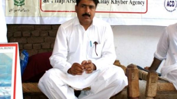 طبيب باكستاني ساعد في تحديد مكان بن لادن يبدأ إضرابا عن الطعام