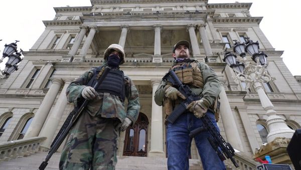 "مليشيات ترامب" تحشد للزحف على واشنطن يوم تنصيب بايدن