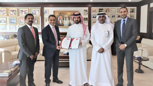 Ahmed Fawzi Kanoo, Director at YBA Kanoo Group in center with YBA Kanoo’s IT team Ahmed Fawzi Kanoo, Director at YBA Kanoo Group in center with YBA Kanoo’s IT team