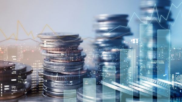 The US oil prices crashed into the negative territory due to oversupply and storage issues on Monday, pushing US equity markets also down. (Shutterstock) GCC Equity Markets Plummet Scorched Over US Oil Price Fall