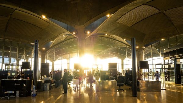 passport control counters serving both Jordanians and non-Jordanians were increased from 18 to 25.