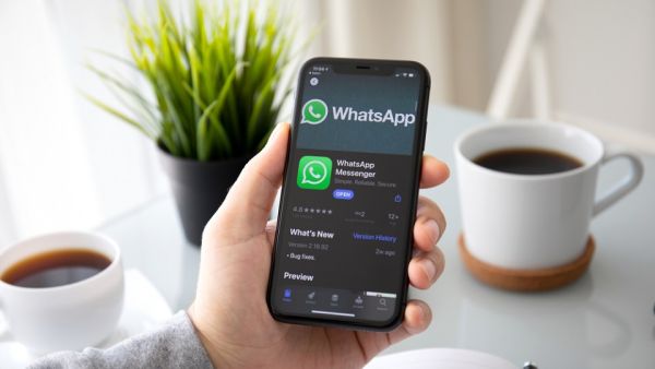 WhatsApp Is Down: Hundreds Of Users Unable To Share Media Files