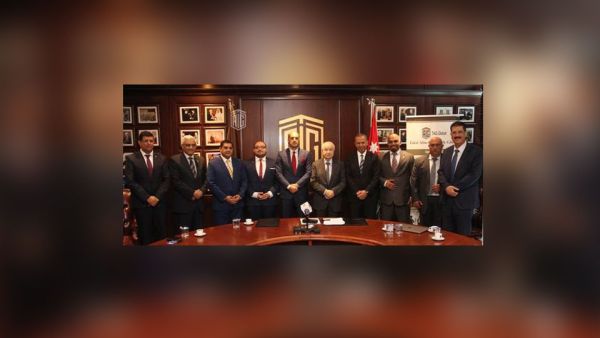 خلال الحدث