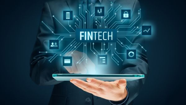 The FinTech Fund was launched to help establish, grow and upscale start-up and growth stage FinTech companies seeking access to the MEASA markets. (Shutterstock) DIFC Invests in 4 FinTech Start-ups