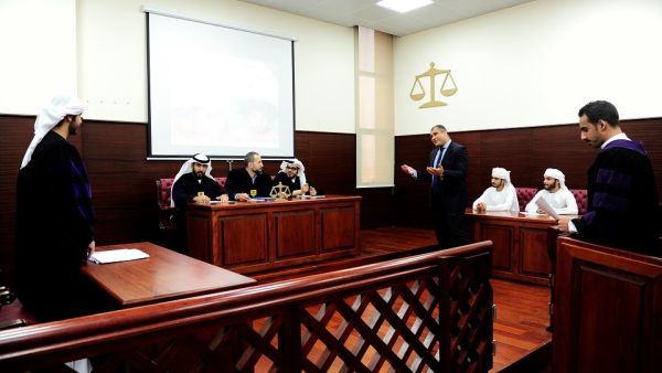 تصنف جامعة أبوظبي ضمن أبرز جامعات المنطقة من حيث التنوع الطلابي باحتضانها لأكثر من 82 جنسية مختلفة. 
