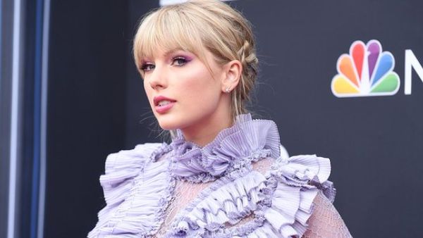 Taylor Swift (Twitter)