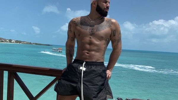 Drake (Twitter)