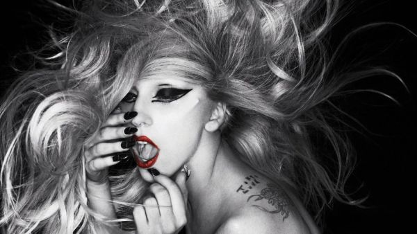 Lady Gaga (Twitter)
