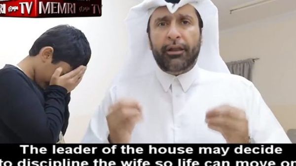 Abd Al-Aziz Al-Khazraj demonstrating how to "punish" a woman in accordance with ISLAMIC LAW (Twitter)  Abd Al-Aziz Al-Khazraj demonstrating how to "punish" a woman in accordance with ISLAMIC LAW (Twitter)