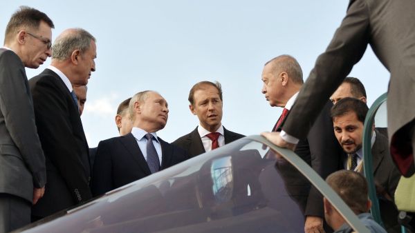  تصل مقاتلتين جويتين ذات قدرات نووية إلى دولة جنوب إفريقيا