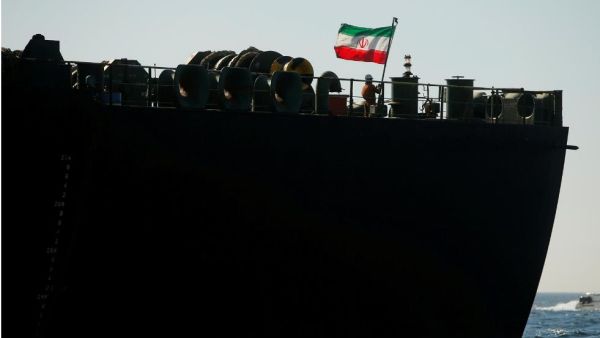  إيران كانت أعلنت أنها باعت حمولة الناقلة، التي تبلغ 2 مليون برميل من النفط الإيراني الخام
