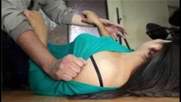  تم عرض المتهم علي النيابة العامة، بعدما قدم المجلس القومي للمرأة الضحايا بلاغات ضده