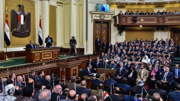 قال عبد العال "فيما يخص الاتصال بأية وسيلة إعلام في أي أمر يخص السياسة الخارجية، أرجو التنسيق مع المجلس