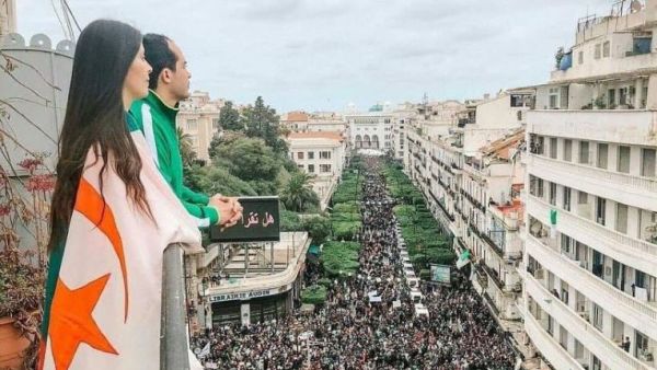 الجزائر باشرت بتحديث جيشها بعد مهاجمة الناتو على ليبيا عام 2011.