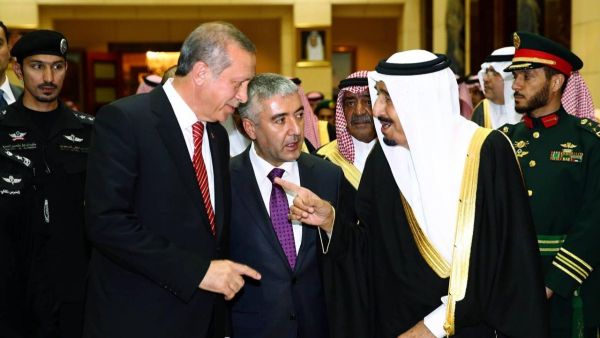 الزيارة التي تعد الأولى من نوعها منذ إقامة العلاقات الدبلوماسية بين الطرفين.