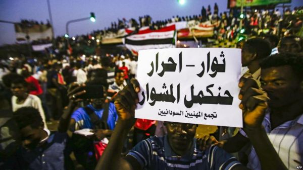 السودان.. المجلس العسكري يحذر