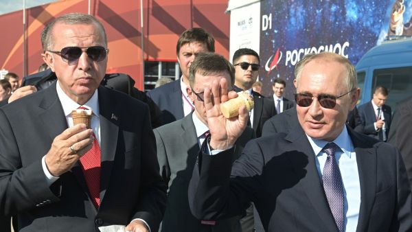 ونال يرافقه وفد مشترك سيزور موسكو في الفترة من 31 أغسطس إلى 1 سبتمبر