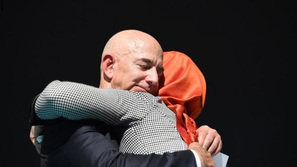 موقف جعل ما تقوم به خطيئة خاشقجي ومن خلفها هباءً منثورا”.