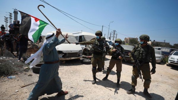  الرئيس محمود عباس أجرى اتصالات بشأن ما وصفه بـ"التزام إسرائيل بالاتفاقيات الموقعة" مع السلطة.