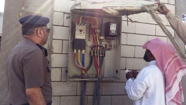 نشر نشطاء فيديوهات للزحام الشديد  وتراكم المركبات أمام محطات الوقود