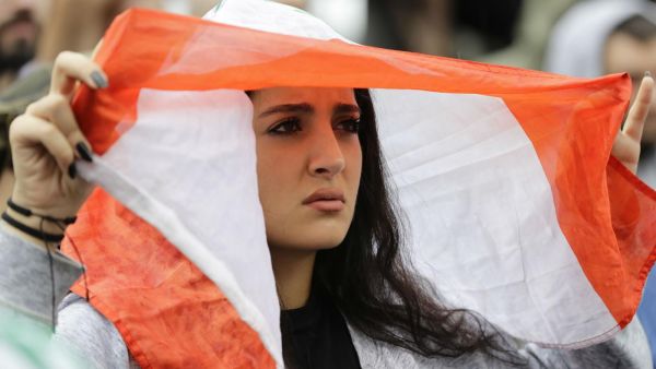  الوضع صعب في لبنان والحالة عصيبة، وما زال الغضب عارما ومعاناة الناس مستمرة.