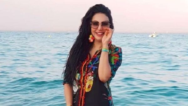 لجين عمران تطالب بشاطئ للنساء فقط