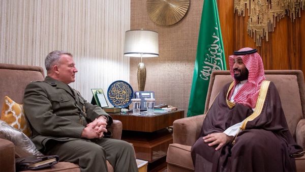  بحث الجنرال مكينزي مع القيادة السعودية تطورات الحرب في اليمن الى جانب الجهود في الحرب على الارهاب