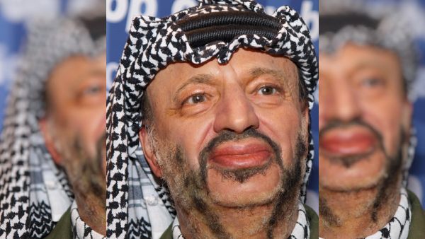 تدهورت الحالة الصحية للرئيس الفلسطيني عرفات تدهورًا سريعًا في نهاية تشرين الأول/أكتوبر 2004