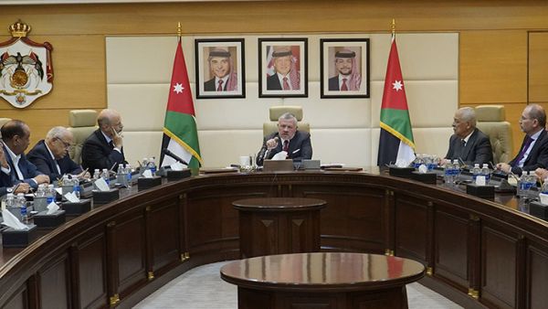 الملك الاردني يترأس جلسة مجلس الوزراء