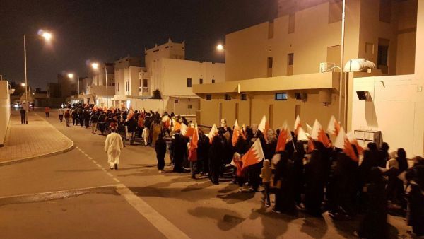 وفاة بحريني عقب اشتباكات بين الشرطة ومتظاهرين