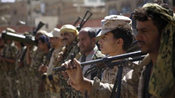 الجيش اليمني يعلن قتل 100 حوثي بمعارك شرقي صنعاء