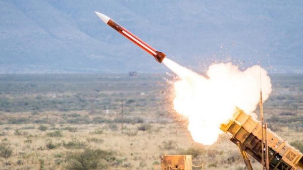 التحالف بقيادة السعودية يعترض 3 صواريخ باليستية أطلقها الحوثيون