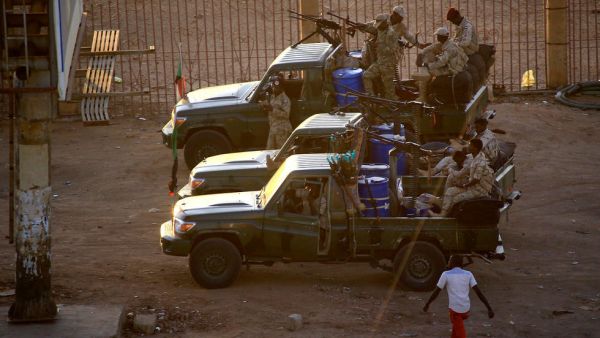 تجدد إطلاق النار بمقر هيئة العمليات بجهاز المخابرات بالسودان