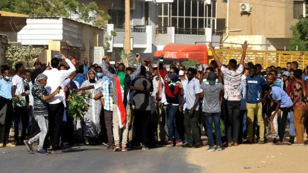 المؤتمر الشعبي بالسودان: قوى أمنية اقتادت أمين عام الحزب للسجن