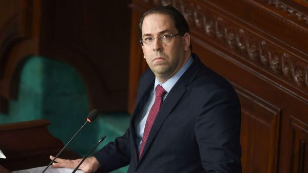 منع النقاب في المؤسسات العامة في تونس